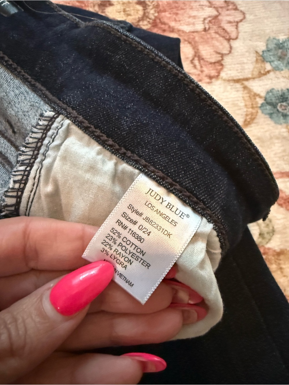Judy Blue Viral
Skinny Jeans Dark Wash Stretch
High Rise Button Fly O - Picture 7 of 9